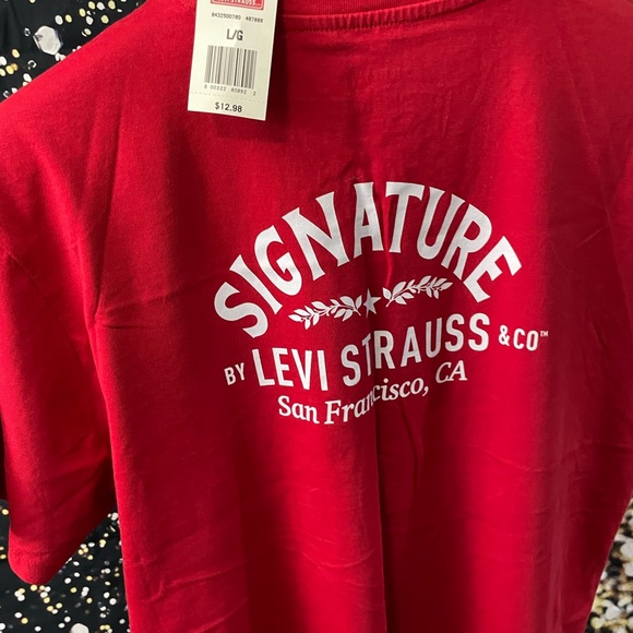 Levi’s tshirt - Picture 2 of 5